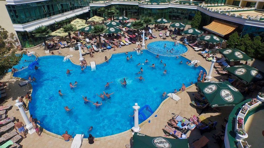 Planeta Hotel & Aquapark Free Beach Access Sunny Beach Exterior photo The swimming pool at the hotel