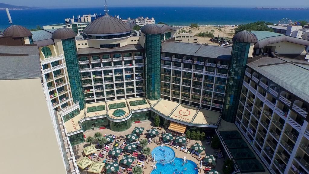 Planeta Hotel & Aquapark Free Beach Access Sunny Beach Exterior photo Royal Holiday Palace