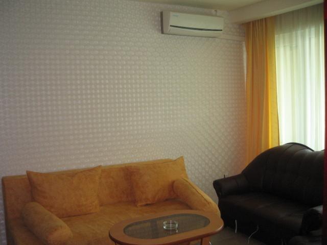 Planeta Hotel & Aquapark Free Beach Access Sunny Beach Room photo A wall mounted air conditioner