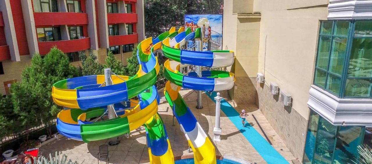 Planeta Hotel & Aquapark Free Beach Access Sunny Beach Exterior photo Water park in the hotel